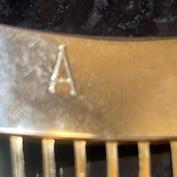 Mother of pearl inlaid Italy  “A” hair comb - Picture 3 of 4